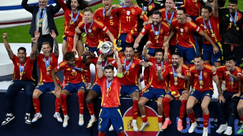 EURO 2024 şampiyonu İspanya!