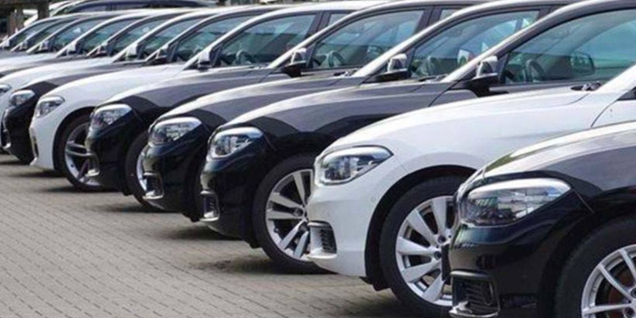 İkinci el otomobil pazarında fiyatlar düşmeye devam etti