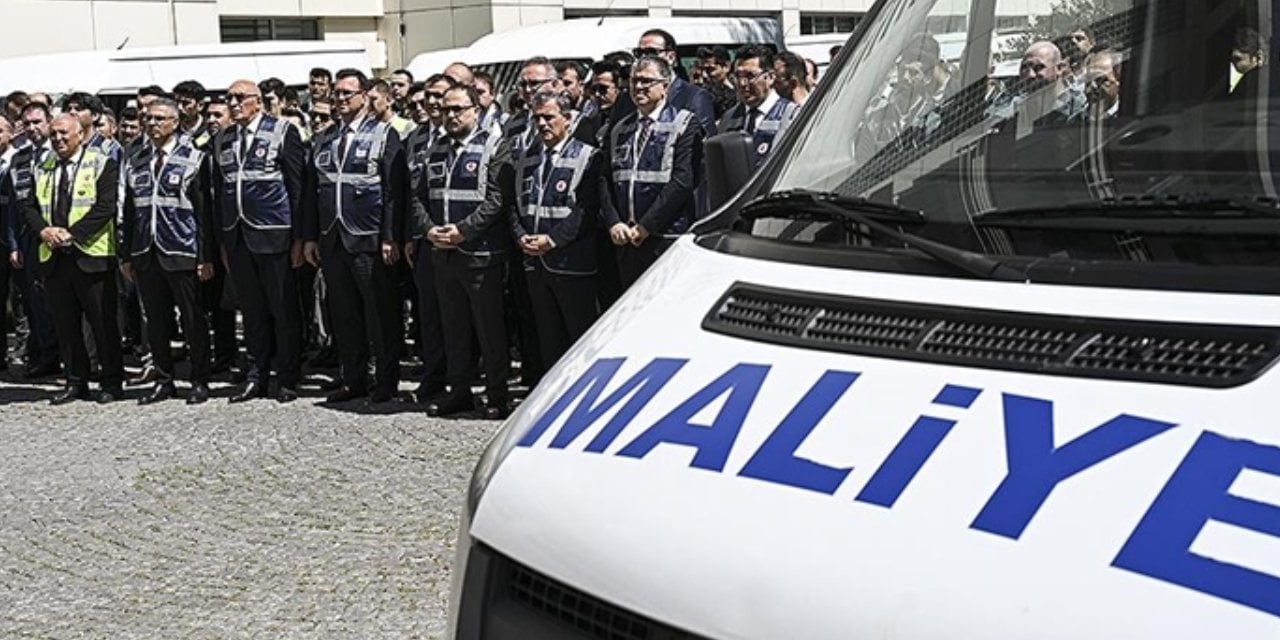 Maliye’den mobilyacı baskını