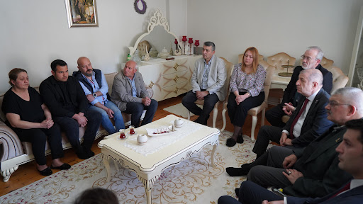 Prof. Dr. Ümit Özdağ, Mehmet Akşit’in evine taziye ziyareti yaptı