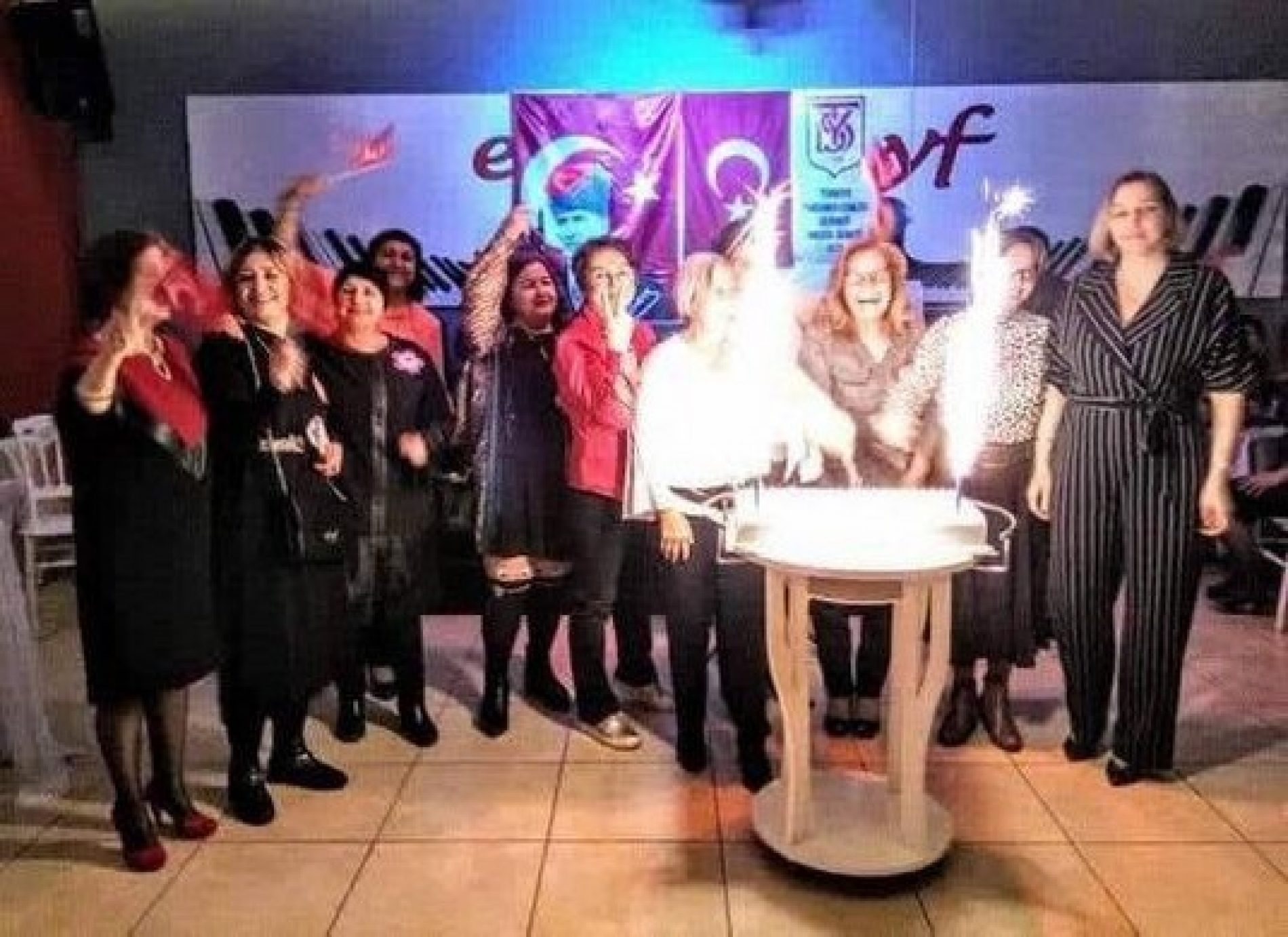 TÜRKİYE YARDIM SEVENLER DERNEĞİ HIZIR GİBİ YETİŞİYOR