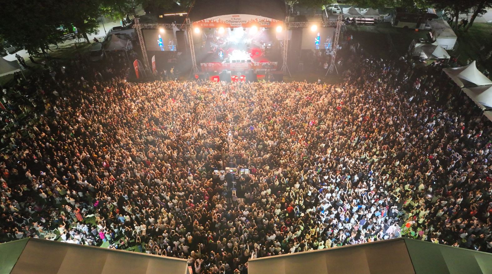 FESTİVALDE REKOR KIRILDI