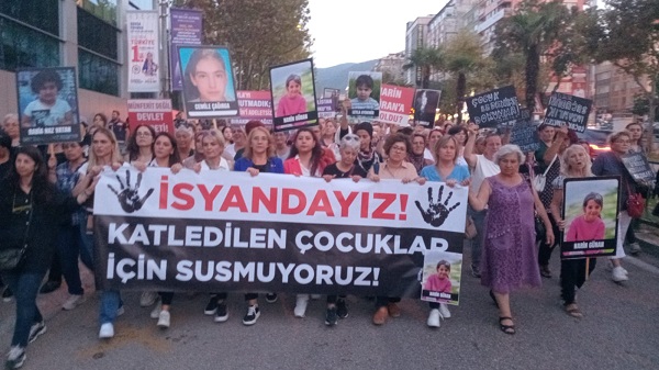 BURSALI KADINLAR  NARİN İÇİN YÜRÜDÜ