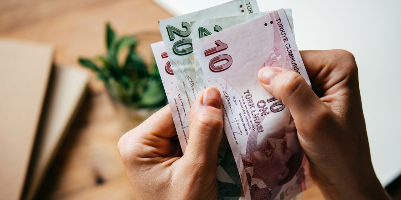 Yüzde 5,3’lük maaş zammına gösterdiği tepkiye AYM destek verdi!