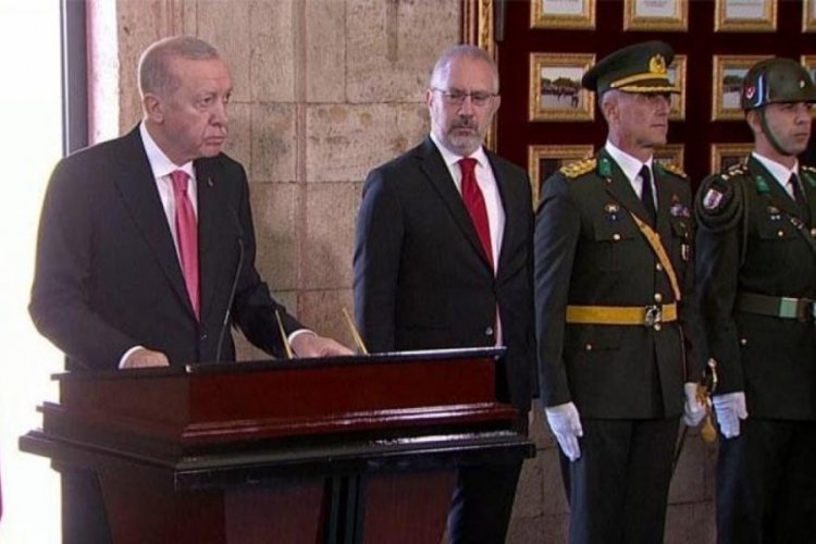 Devlet erkanı Atanın manevi huzuruna çıktı