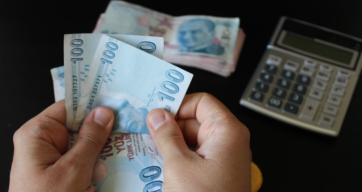 AKP’li belediyelere vergi borcu kıyağı