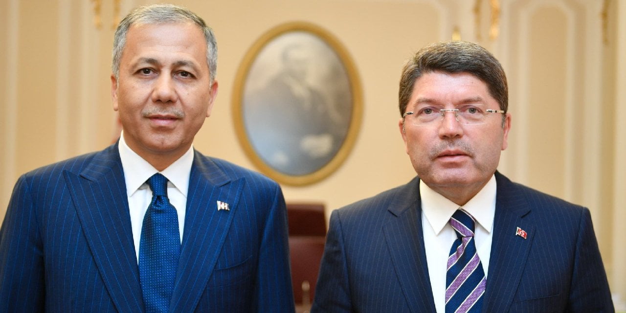 İki bakanlık arasındaki savaş ayyuka çıktı