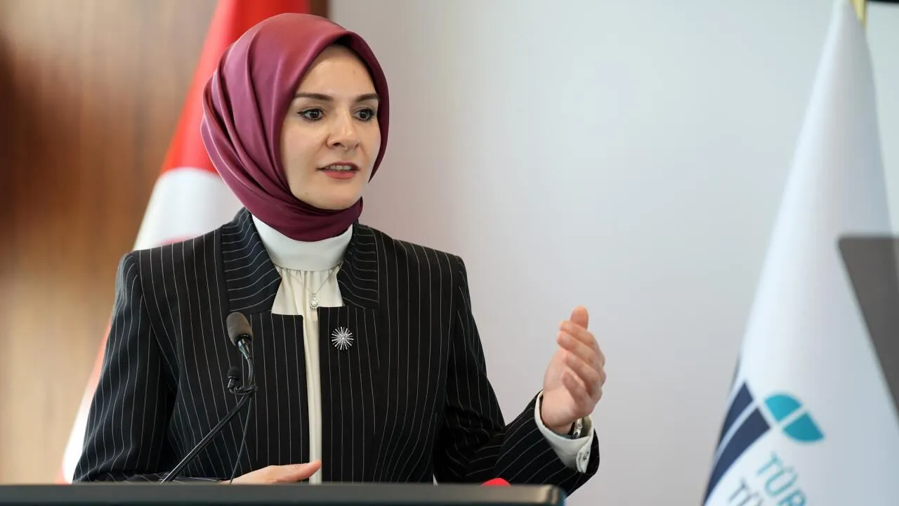 BAKAN GÖKTAŞ’TAN KIZ ÇOCUKLARINA  ÖZEL   MEKTUP