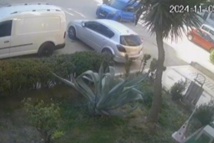 Geri vitesde iken yayaya çarptı