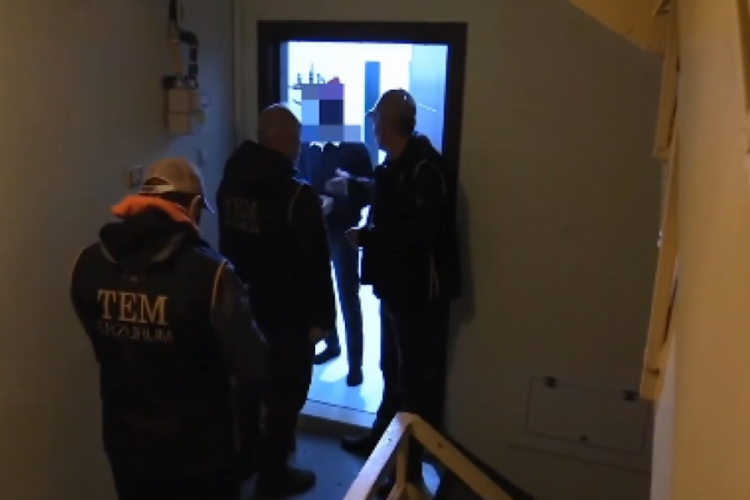 Gaybubat evlerine dev operasyon:459 şüpheli gözaltında