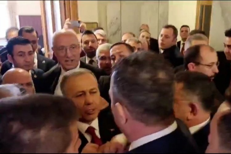 Birbirlerine girdiler