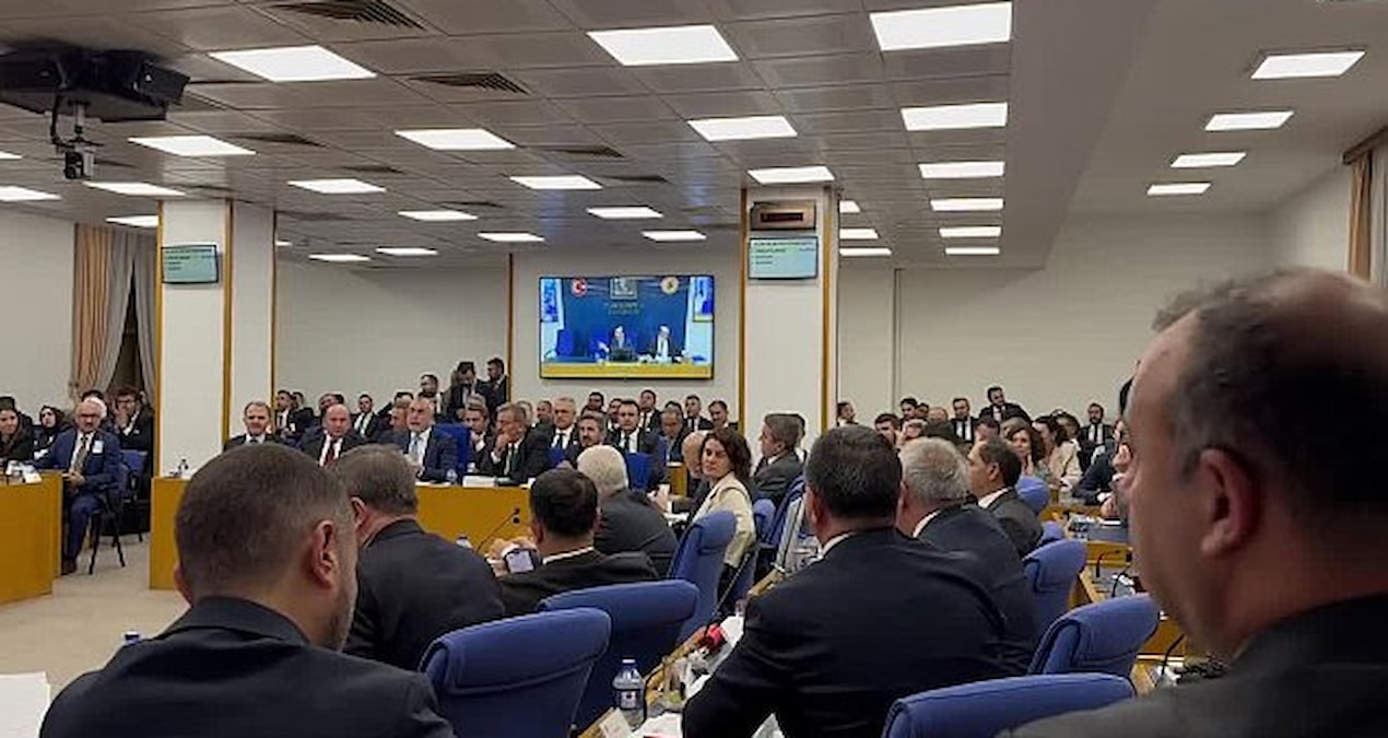 Bütçe Komisyonu’nda belediye borçları tartışması