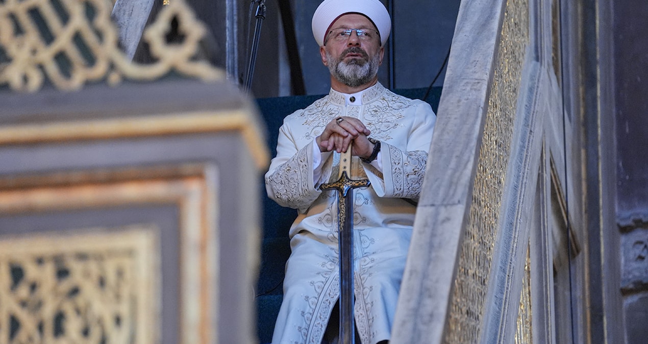 Diyanet İşleri Başkanı Erbaş, Türkiye’deki kadınları ‘unuttu’