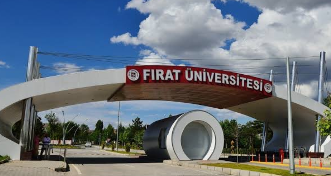 Üniversitelerde kişiye özel ilanların önüne geçilemiyor…