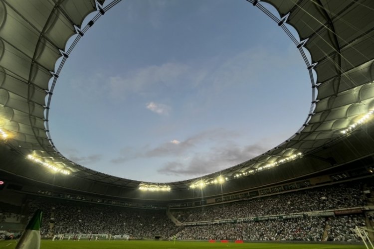 Timsahın maçına yoğun ilgi