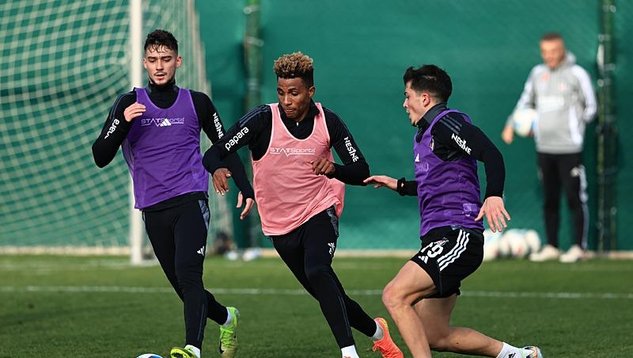 Kartal  Taraftarına kendini affettirecek mi?