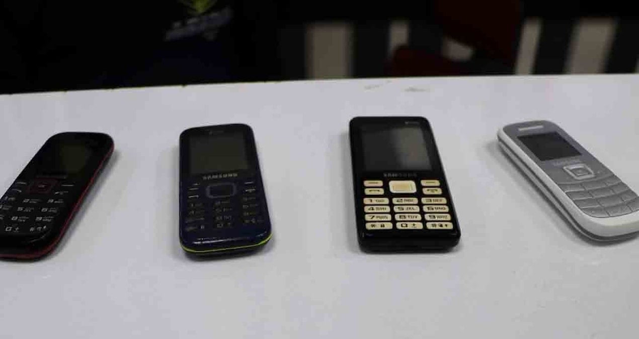 İnternetsiz cep telefonları yeniden popüler oluyor
