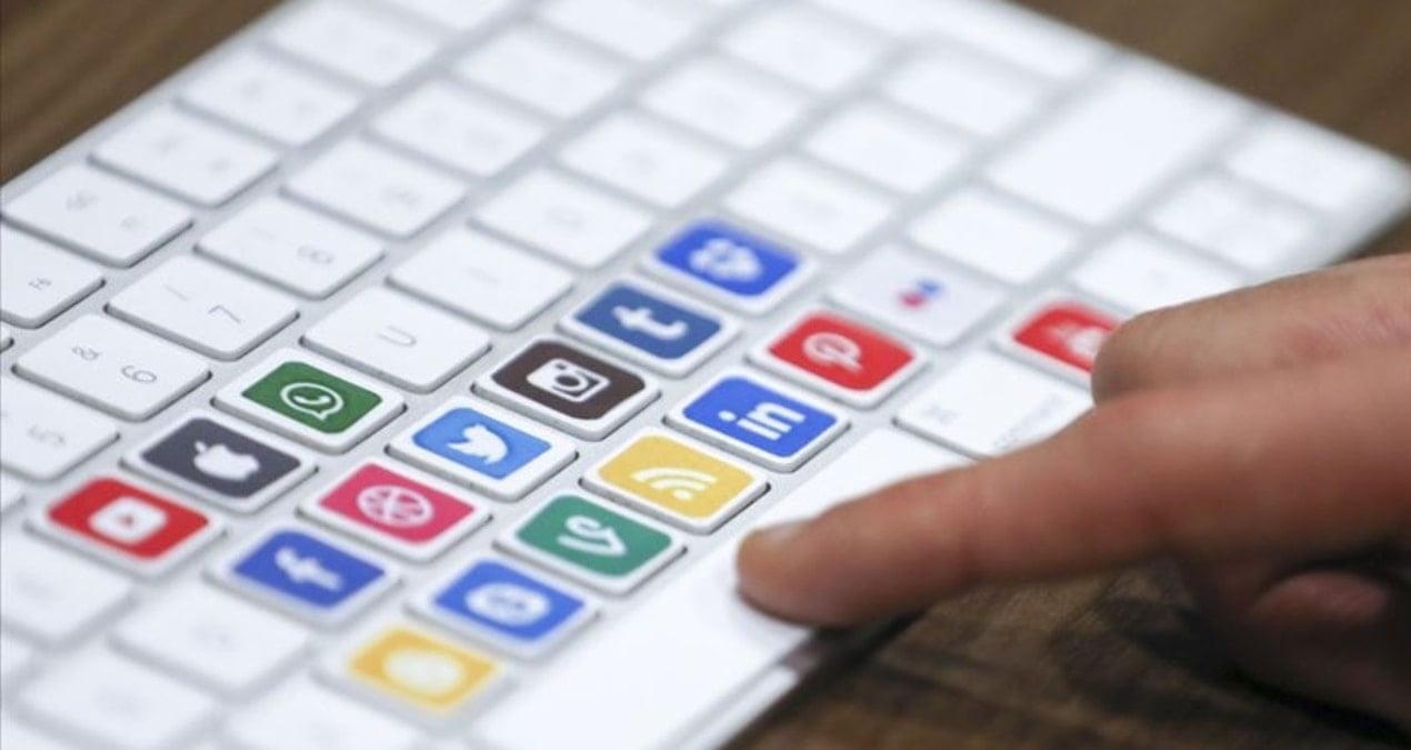 Sosyal medyada yaş sınırı hakkında açıklama