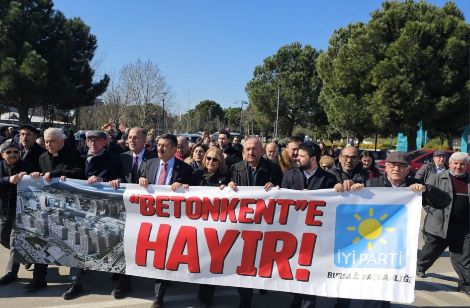 İyi Parti’den Carrefour alanı hakkında basın açıklaması