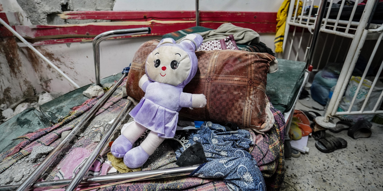 Gazze’de 10 günde 332 Filistinli çocuk öldürüldü