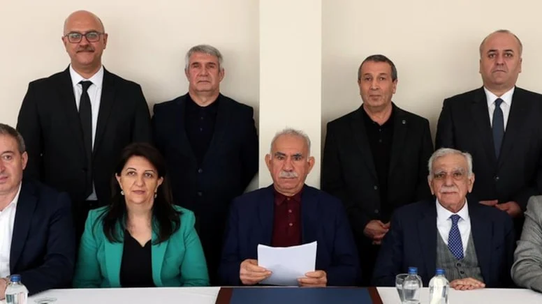 Terör örgütü PKK kendini feshettiğini duyurdu