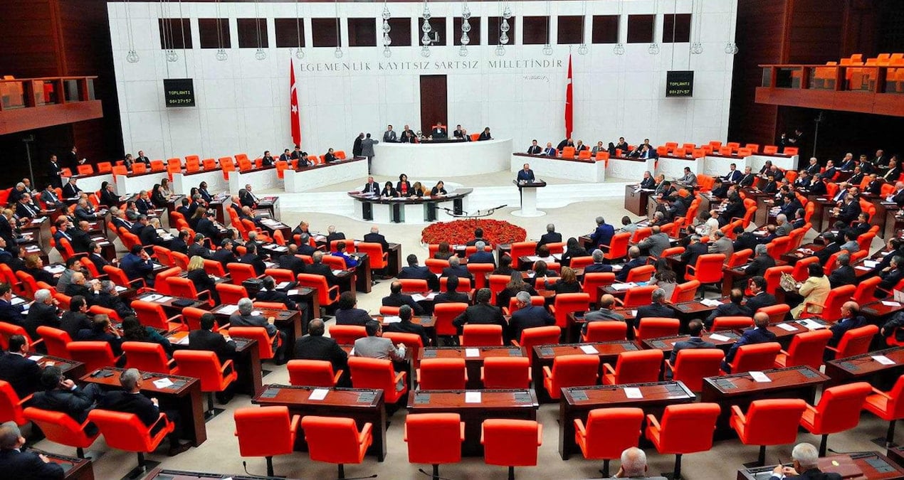 AYM iptal etti, AKP Meclis’e sundu