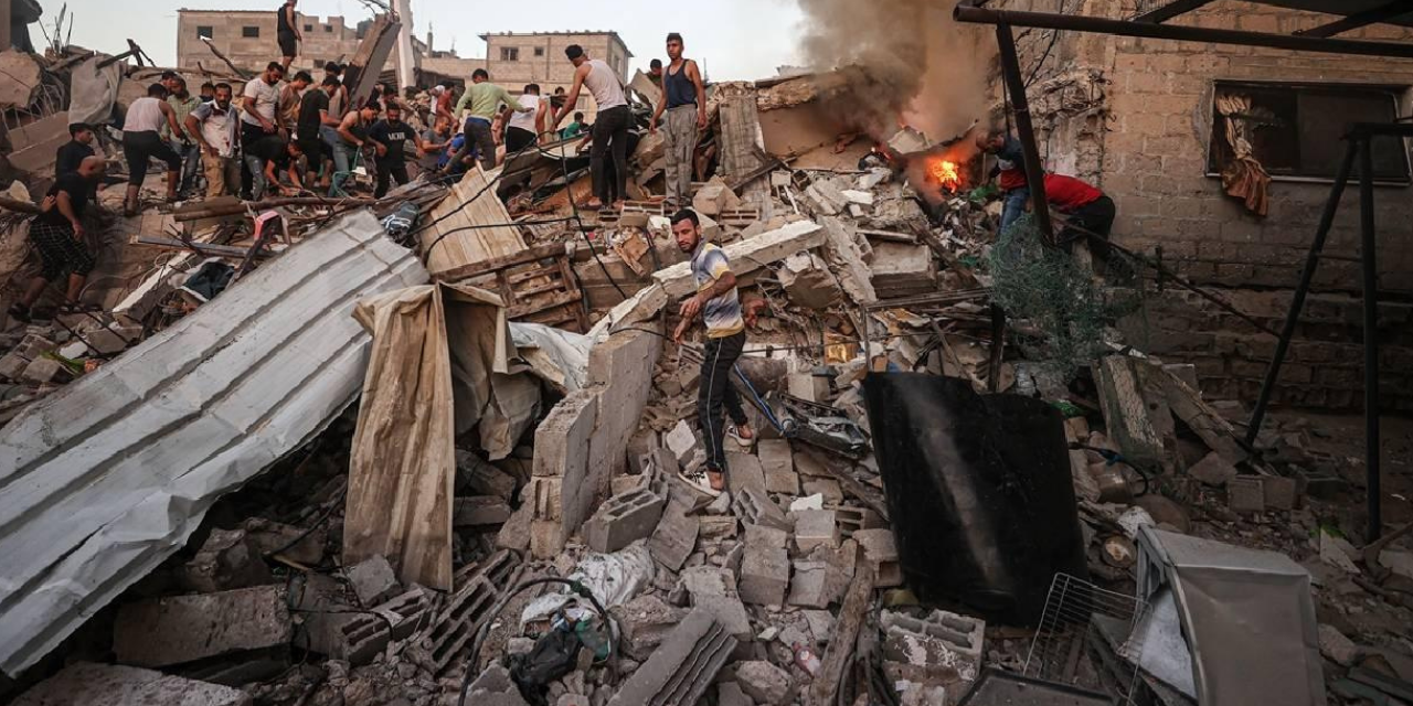 İsrail Filistinlilerin sığındığı çadırları bombaladı!