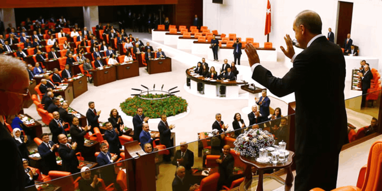 AKP anayasa değişikliği için düğmeye bastı!