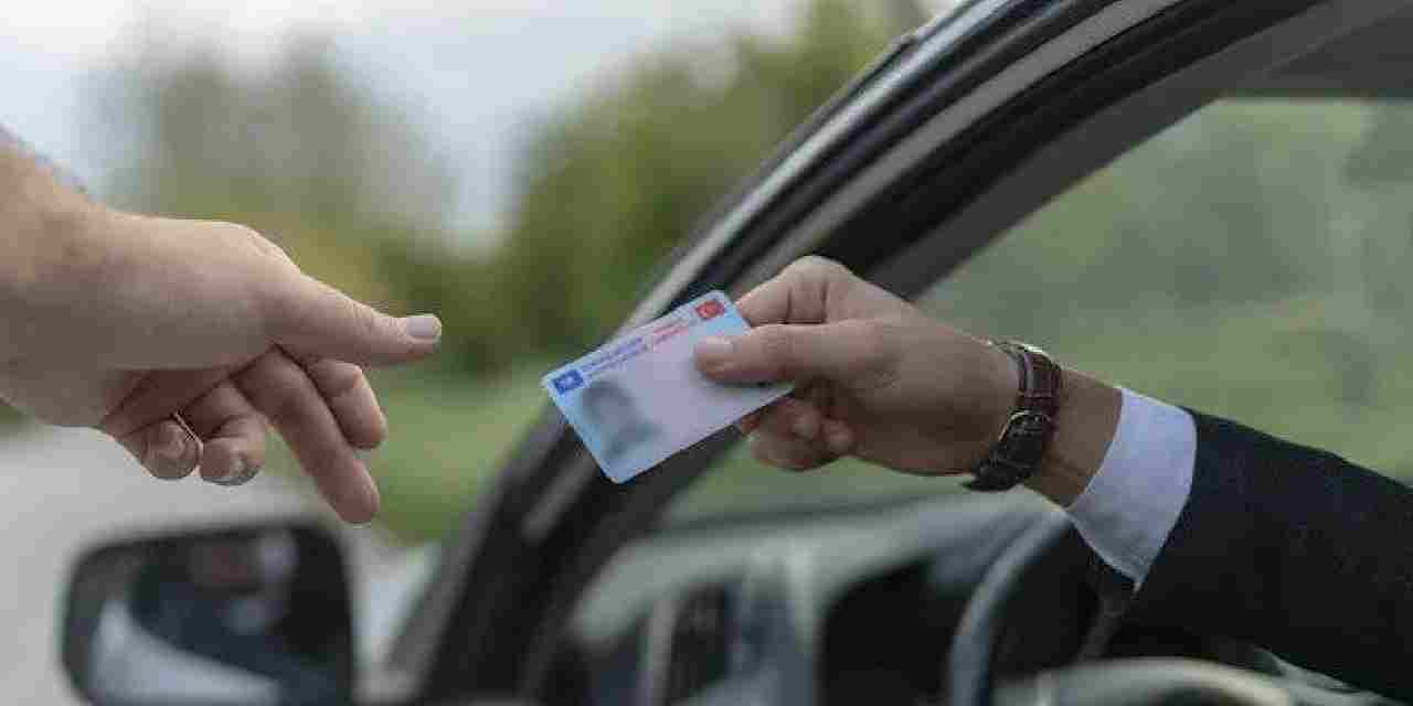 Ehliyetine el konulanlar dört gözle bekliyor