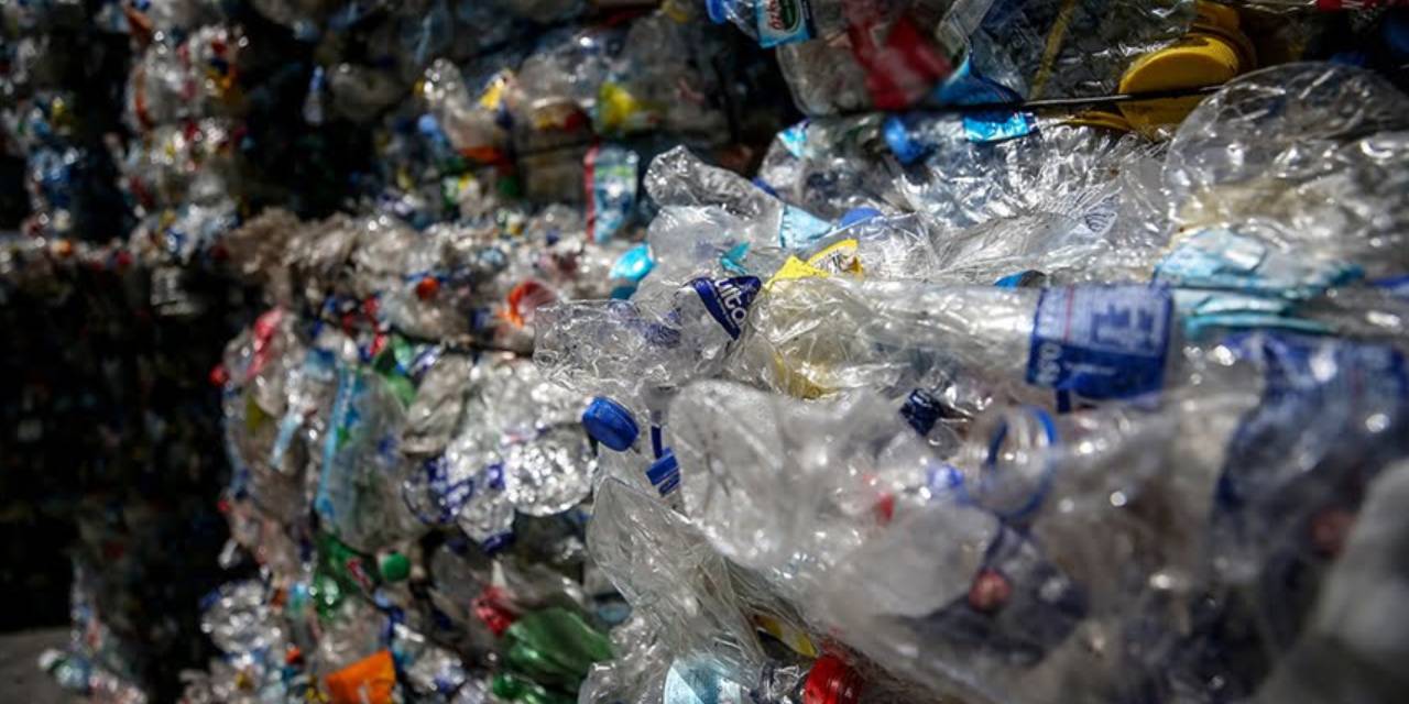 Tek kullanımlık plastiklere kısıtlama geliyor