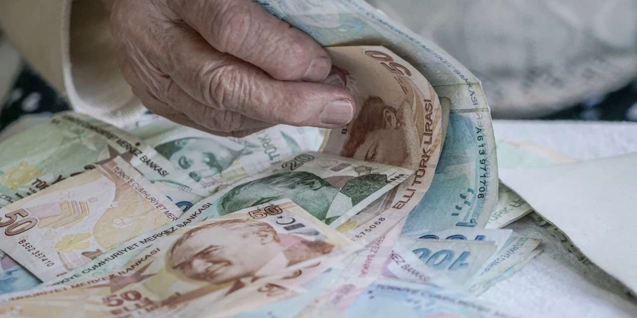 Emekliye tüm hesapları yeniden yaptıracak kurala dikkat