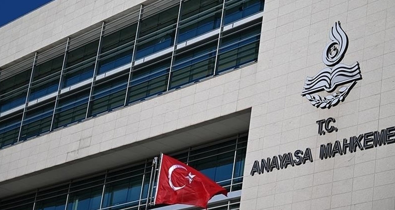 Hukuk devleti çöküyor!