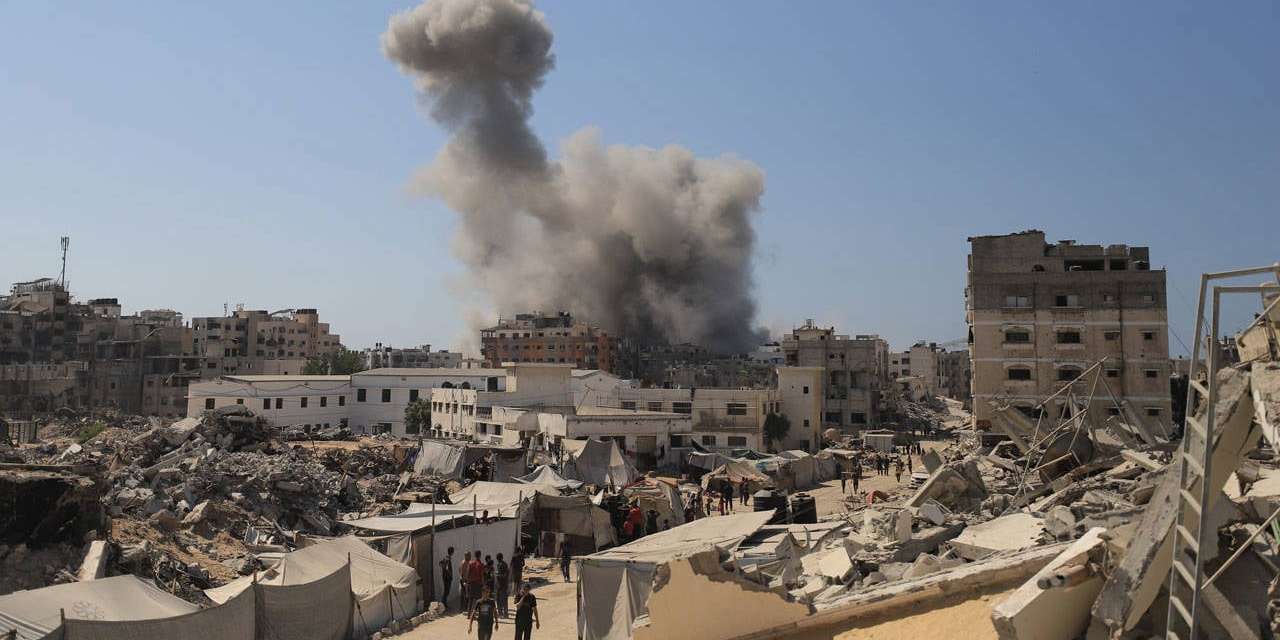 İsrail Gazze’de sivilleri bombaladı