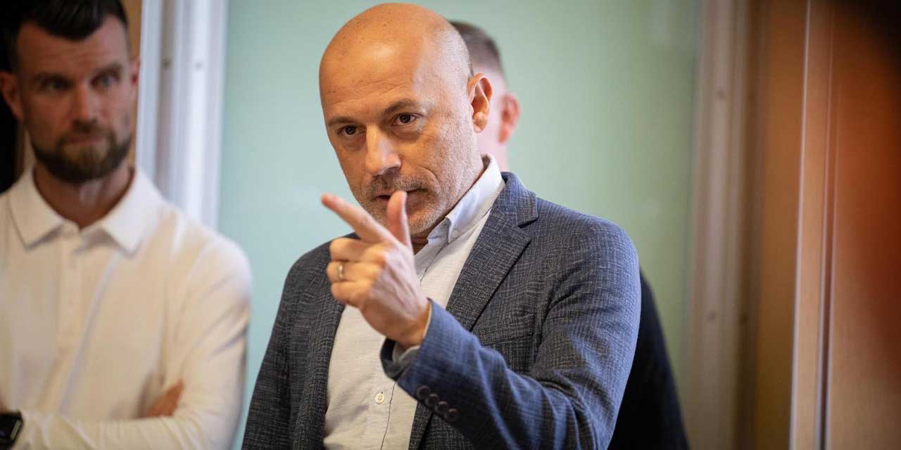 Cüneyt Çakır İsviçre’de ortaya çıktı