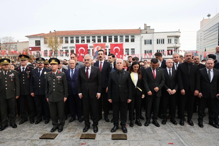 ÖZLEM VE MİNNETLE ANIYORUZ