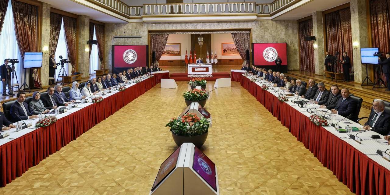 Siyasette ‘İmralı’ hareketliliği