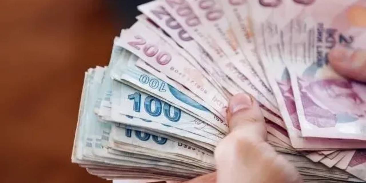 Yıl sonu enflasyon tahmini belli oldu maaş zamları ortaya çıktı