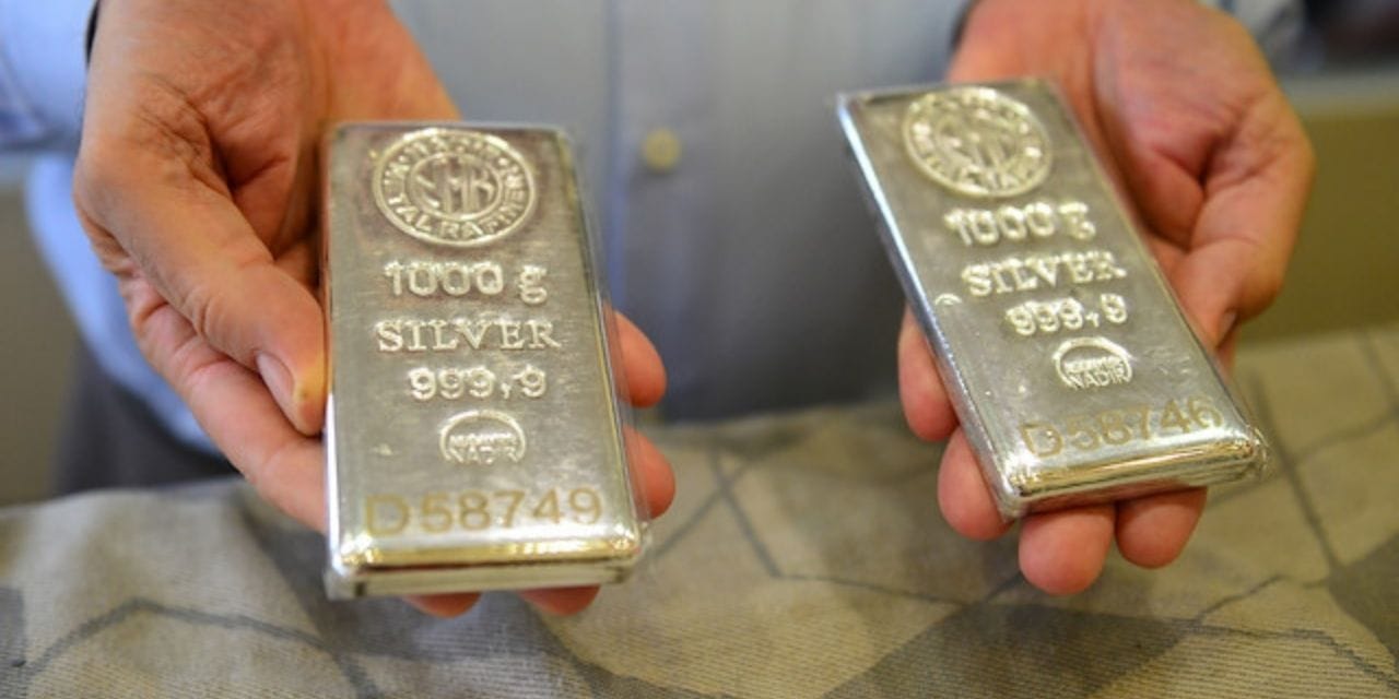Gümüş gram fiyatı kritik eşiği aştı
