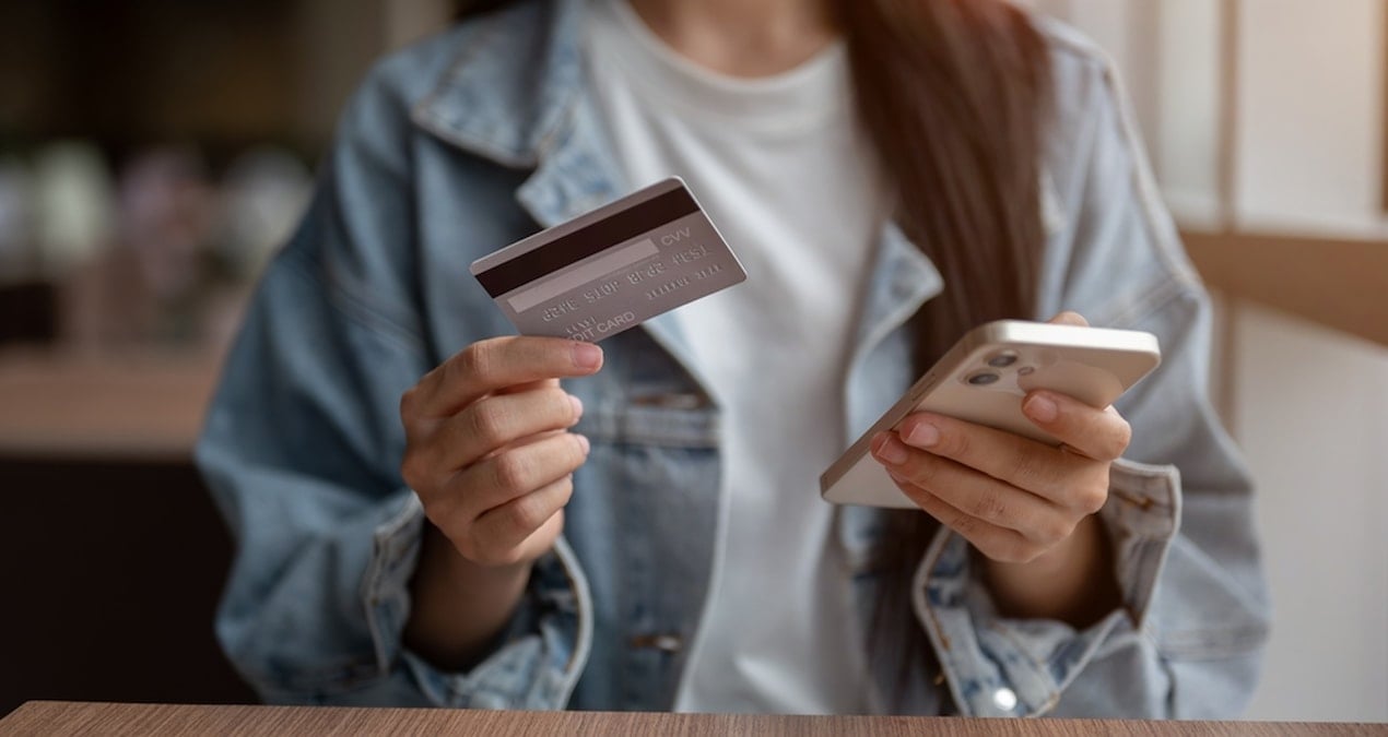 Kredi kartından taksitle alışveriş yapan herkes tehlikede