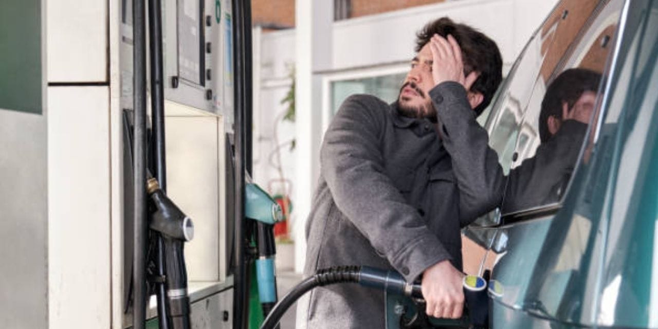 Akaryakıta gelen zam dudak uçuklattı, 60 TL’yi geçti!