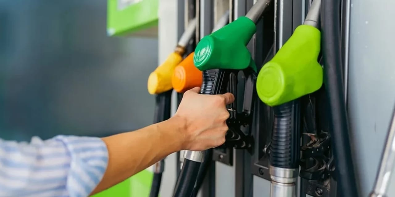 Akaryakıta zam tabelaya daha yansımadan değişti!