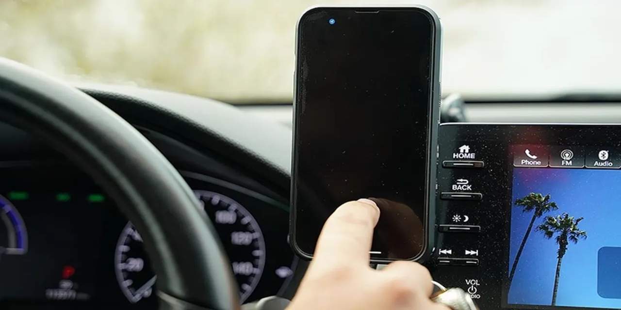 Multimedya ve telefon tutucuya şimdilik ceza yok