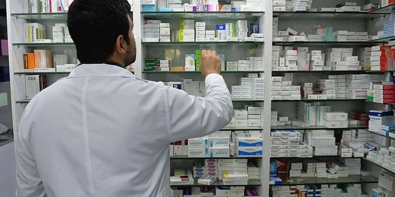 Zam ilaç sıkıntısına çare olmadı: Gözler nisan ayına çevrildi