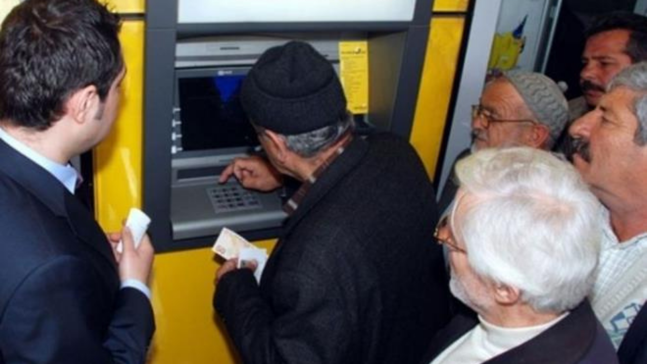 Emeklilere bir de ATM zorunluluğu!