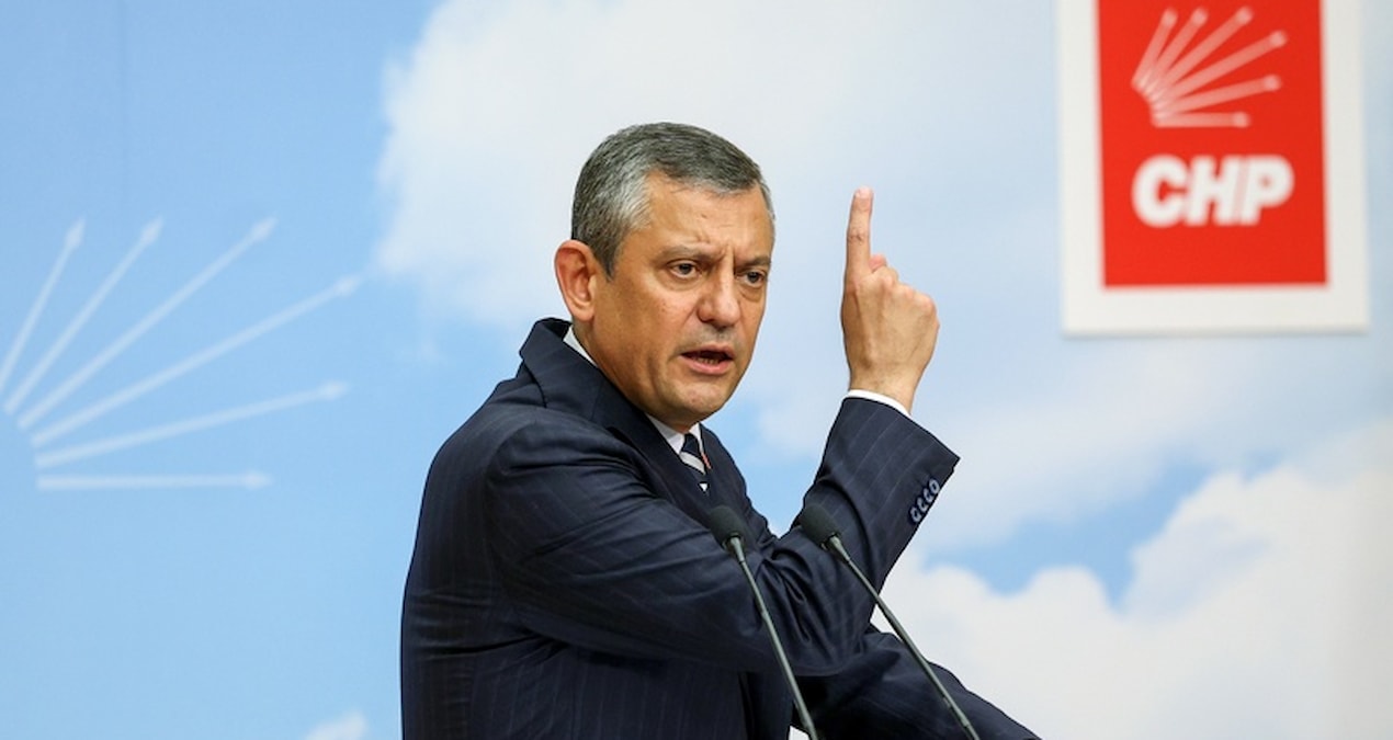 Özgür Özel’den yeni parti sinyali