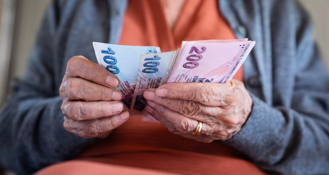 Zamlı emekli maaşı ödeme takvimi ortaya çıktı