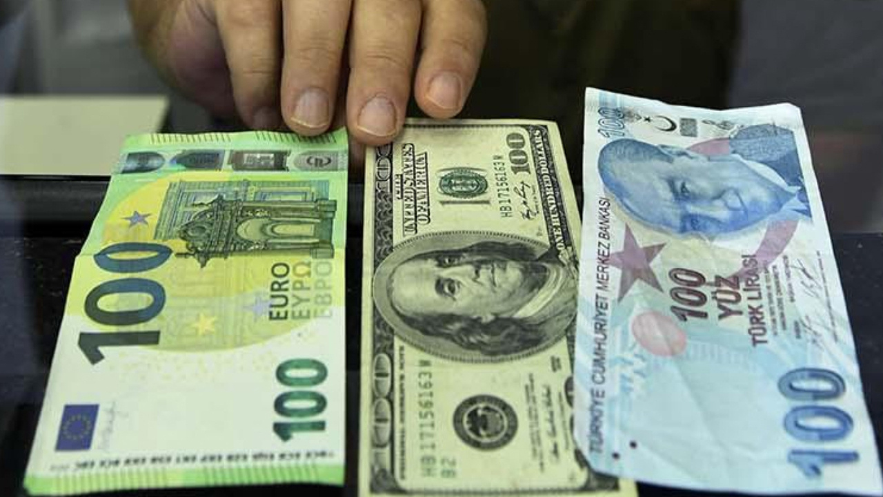 Euro 55 lirayı geçti! Rekor üstüne rekor, TL soluksuz kaldı