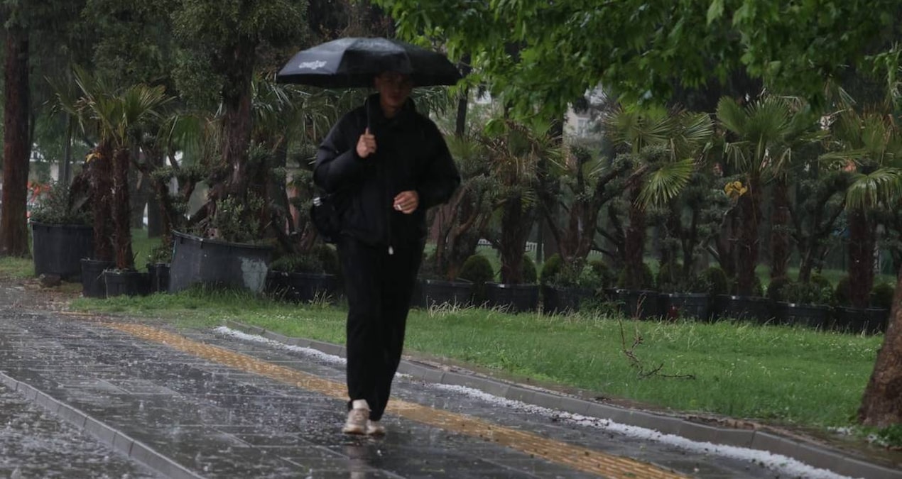 Gök gürültülü yağmur geliyor! Meteoroloji saatini duyurdu