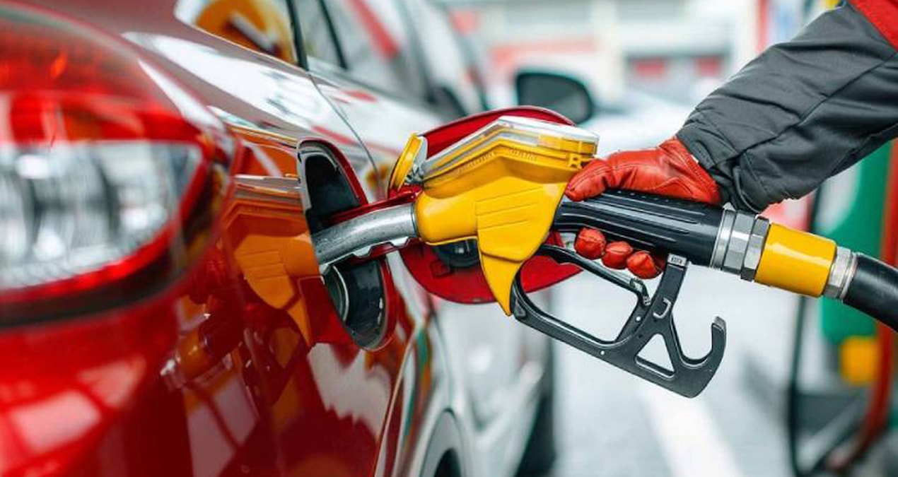 Benzine gece yarısı zam geldi: 80 TL’yi aştı