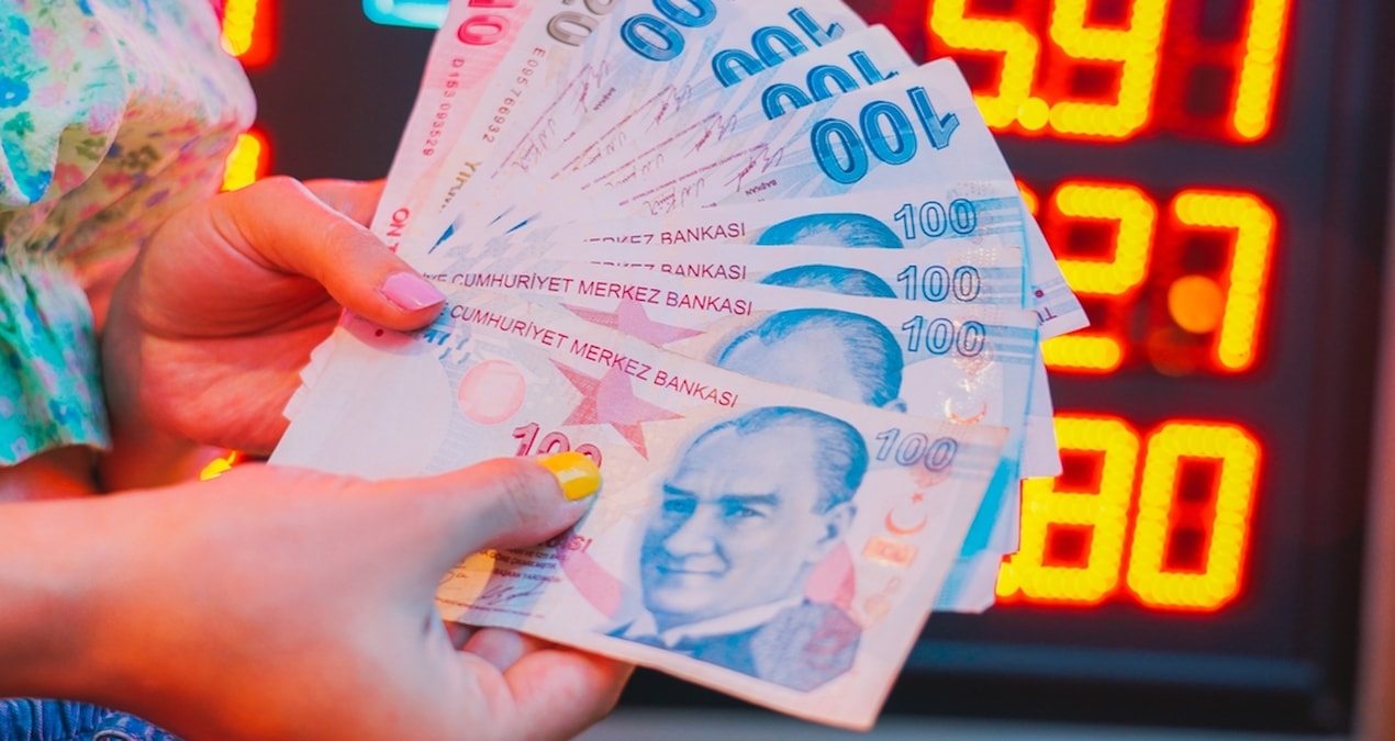 Dolar/TL yeni rekorlara göz kırptı